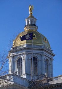 State_House_dome_with_NH_flag_5